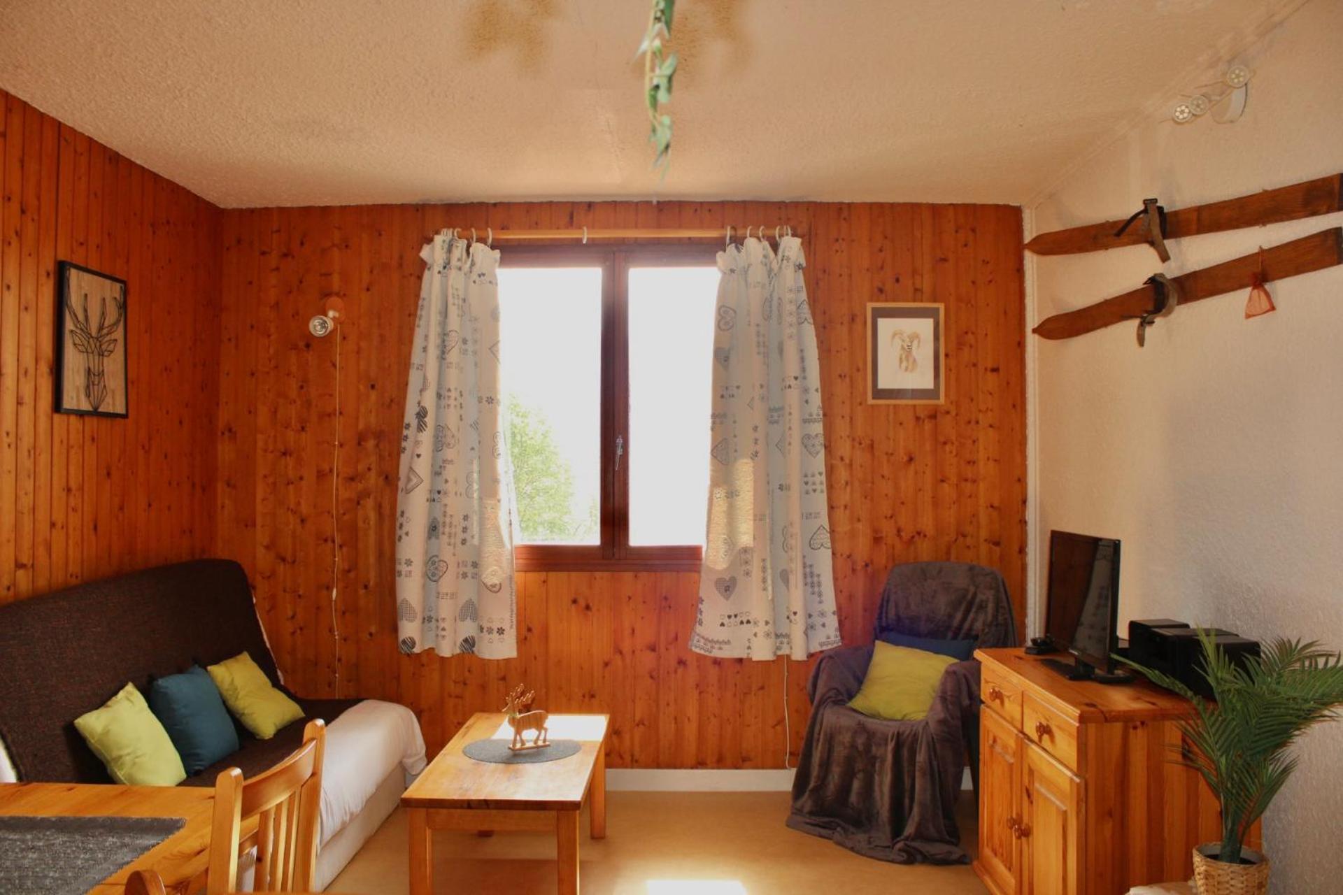 Les Lauriers Apartment